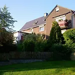 1St Floor Apartment Near Willingen